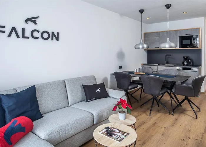 Falcon Zell Am Apartament